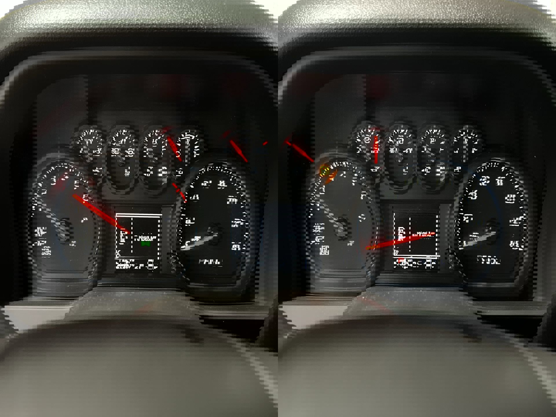 New 2025 GMC Sierra 1500 Pro w/ Trailering Package image 47