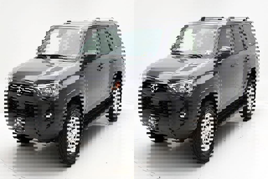 Used 2024 Toyota 4Runner SR5 image 6