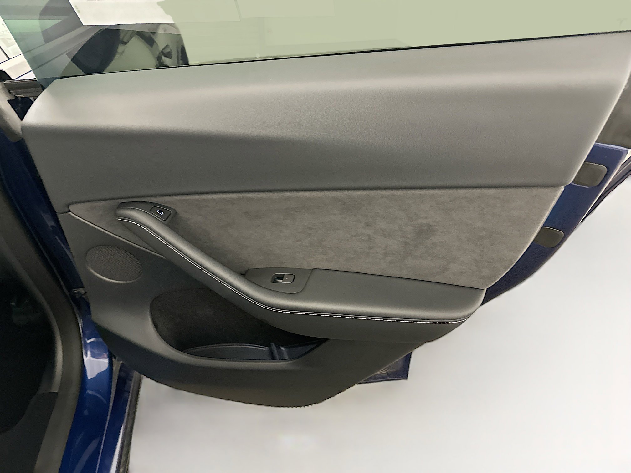 Used 2023 Tesla Model Y Performance image 33