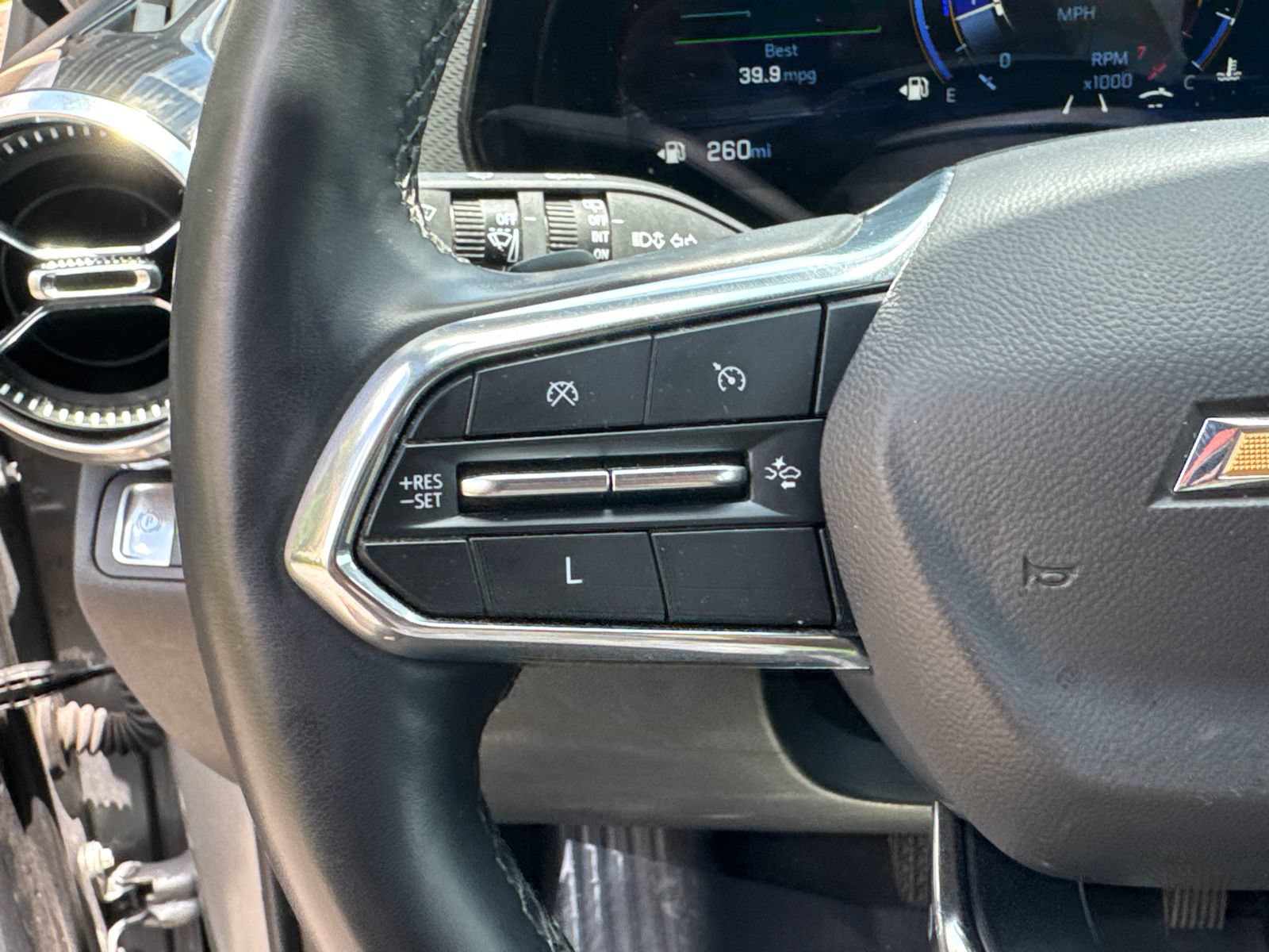 Used 2025 Chevrolet Equinox LT FWD image 25