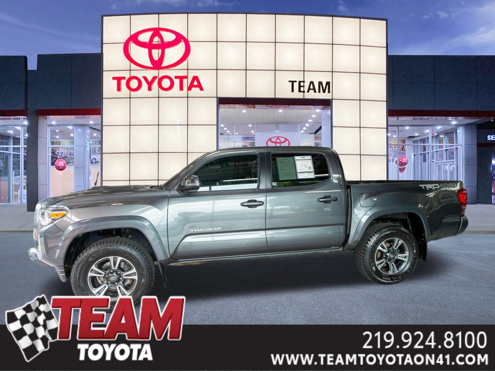 Used 2017 Toyota Tacoma TRD Sport w/ Tow Package (A/T) AWD/4WD image 1