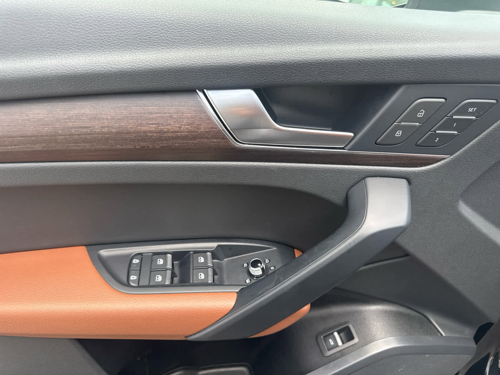 Used 2023 Audi Q5 2.0T Premium w/ Convenience Package image 7