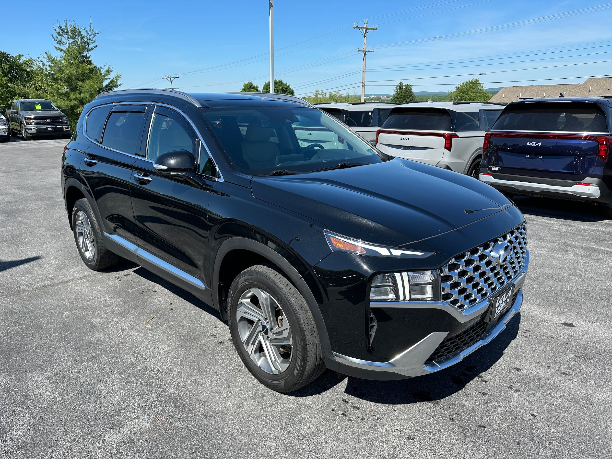 Used 2023 Hyundai Santa Fe SEL w/ Premium Package AWD/4WD image 3