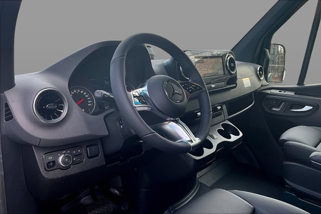 New 2025 Mercedes-Benz Sprinter 2500 image 8