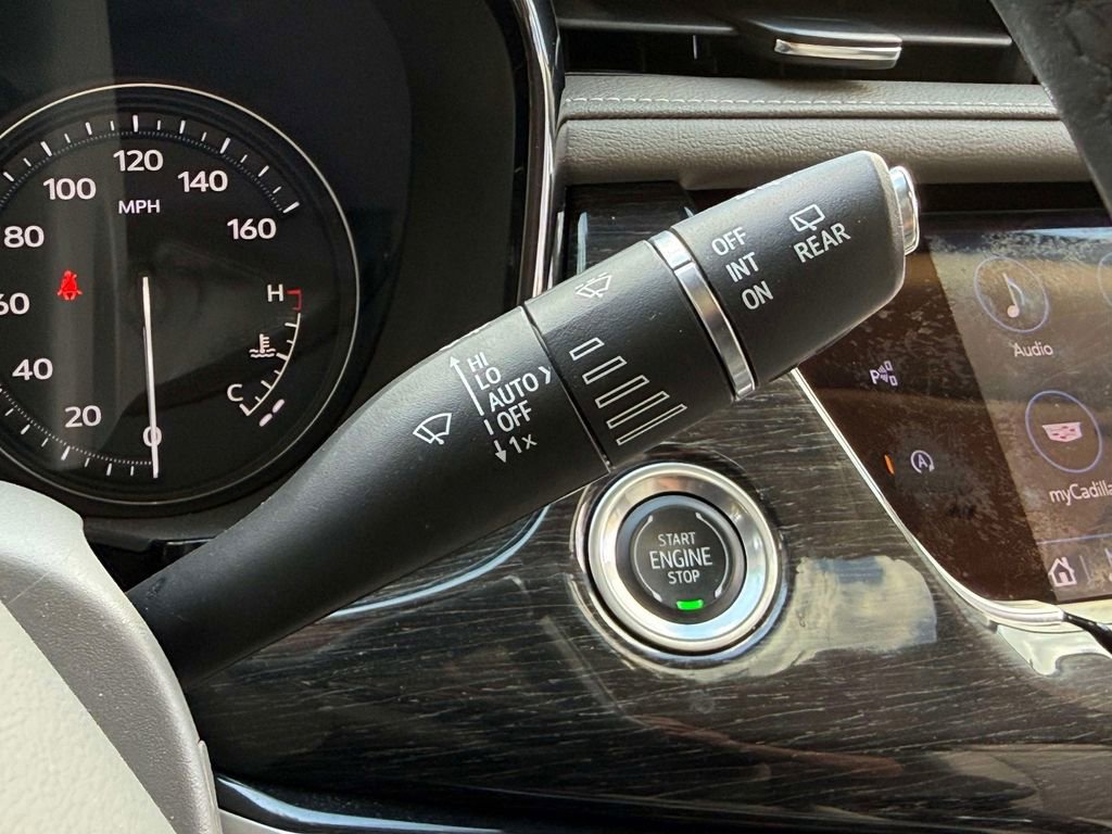 Used 2021 Cadillac XT6 Premium Luxury AWD/4WD image 32