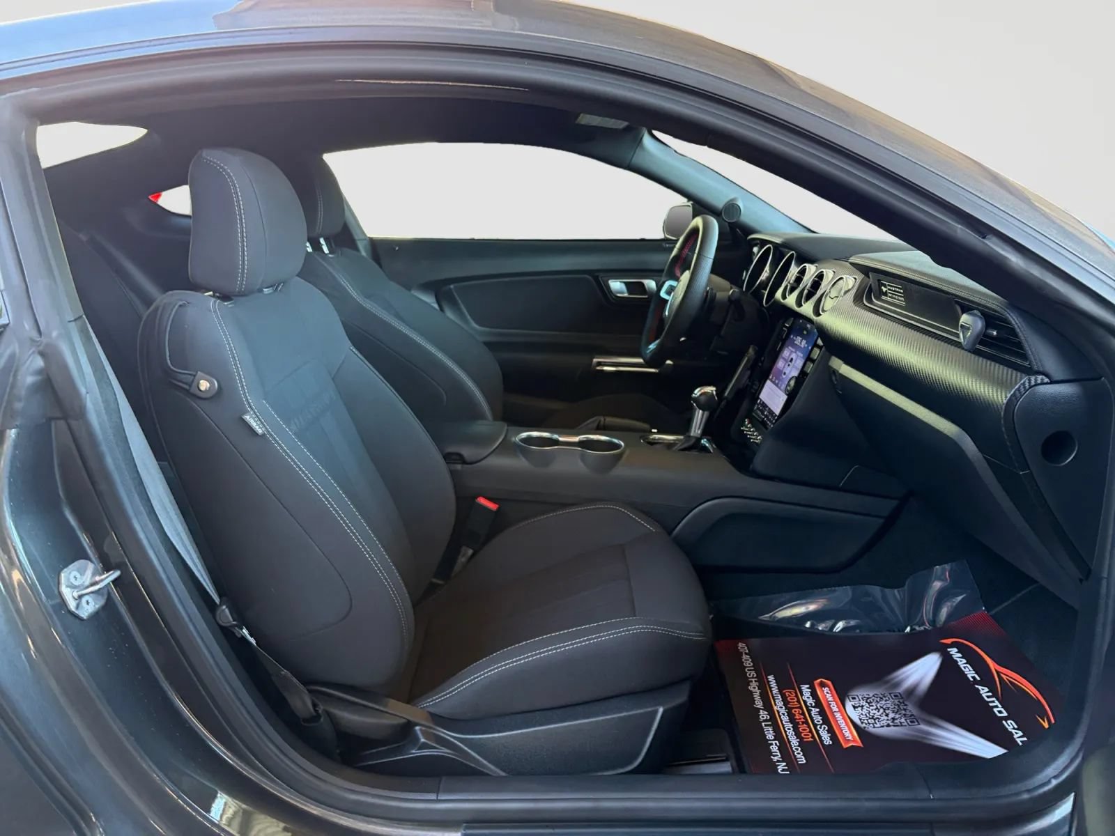 Used 2020 Ford Mustang Coupe RWD image 18