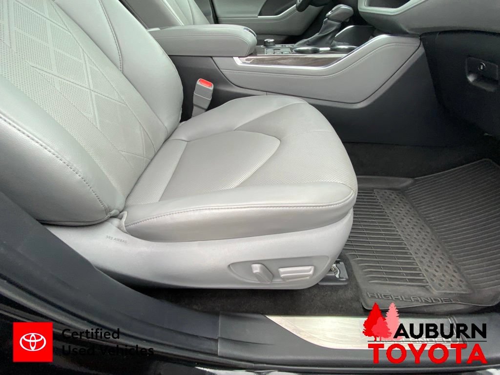 Certified 2024 Toyota Highlander Platinum AWD/4WD image 19