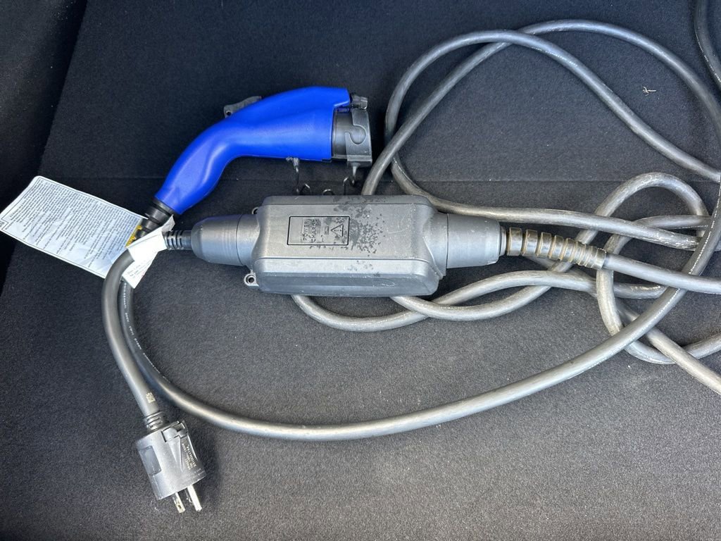 Used 2024 Toyota Prius Prime SE image 26