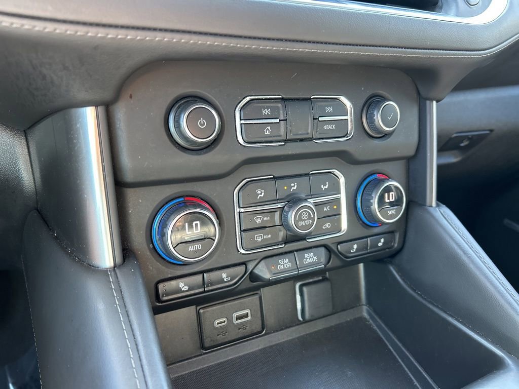 Used 2023 Chevrolet Suburban LT image 28
