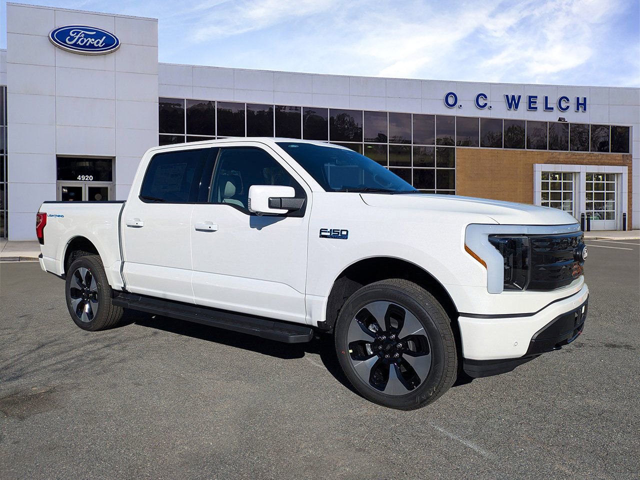 New 2025 Ford F150 Lightning Platinum 360° Tour