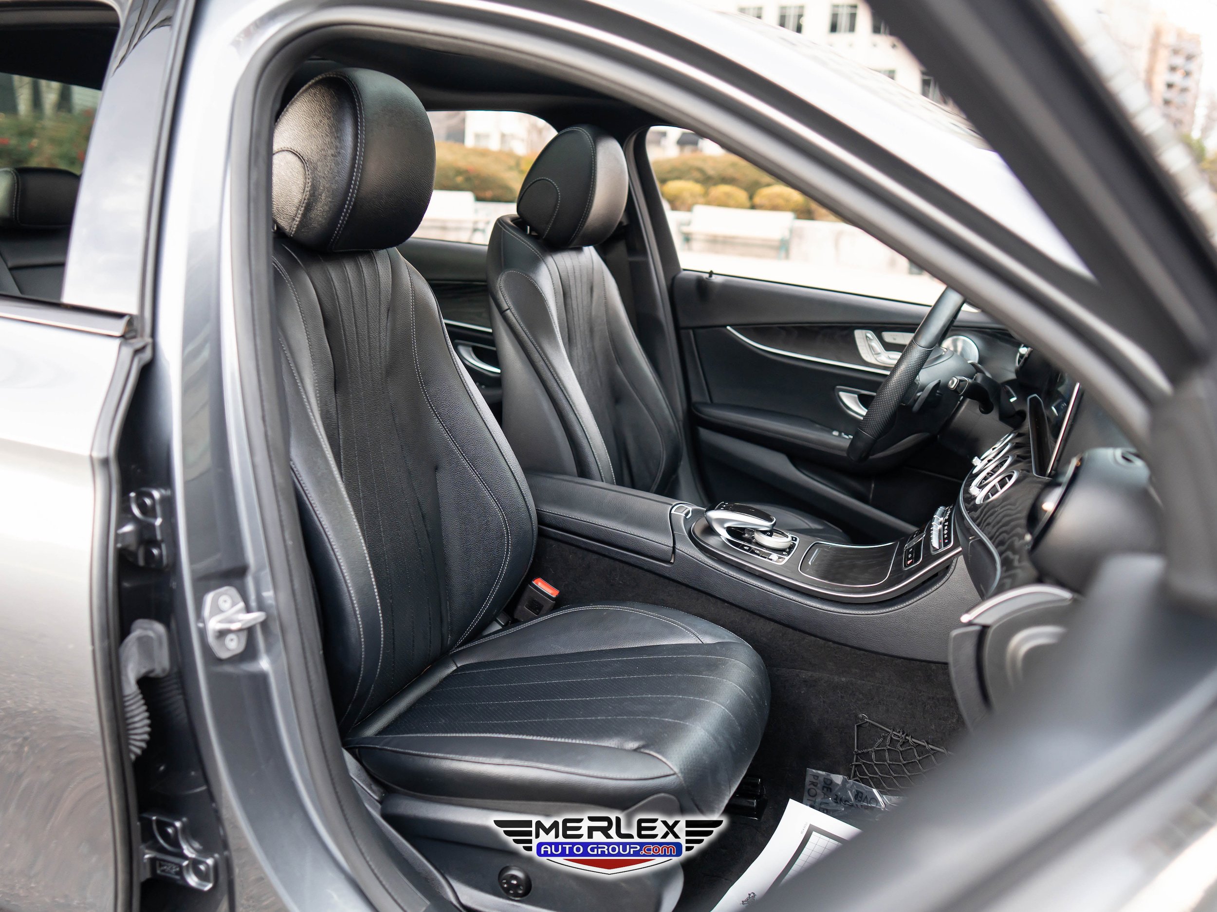 Used 2018 Mercedes-Benz E 400 4MATIC Sedan w/ Premium 3 Package image 17