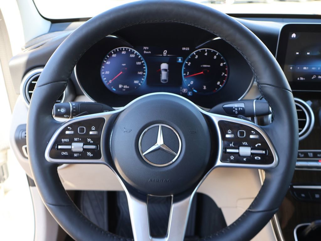 Used 2020 Mercedes-Benz GLC 300 4MATIC Coupe image 33