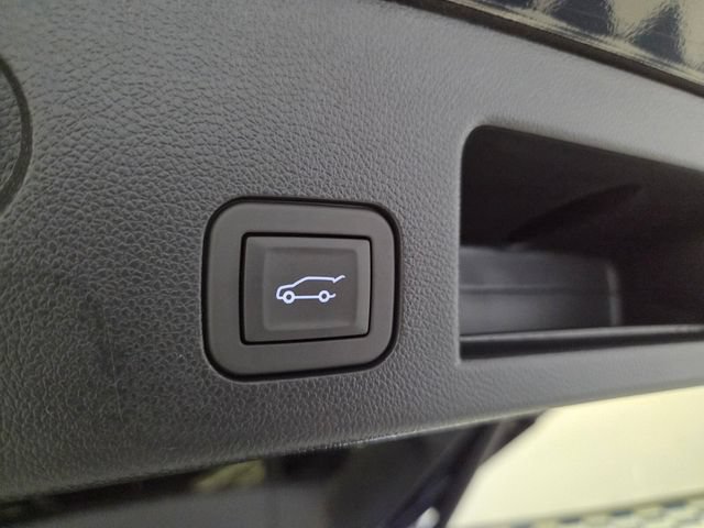 Used 2027 Chevrolet Equinox RS w/ Safety and Technology Package FWD image 17