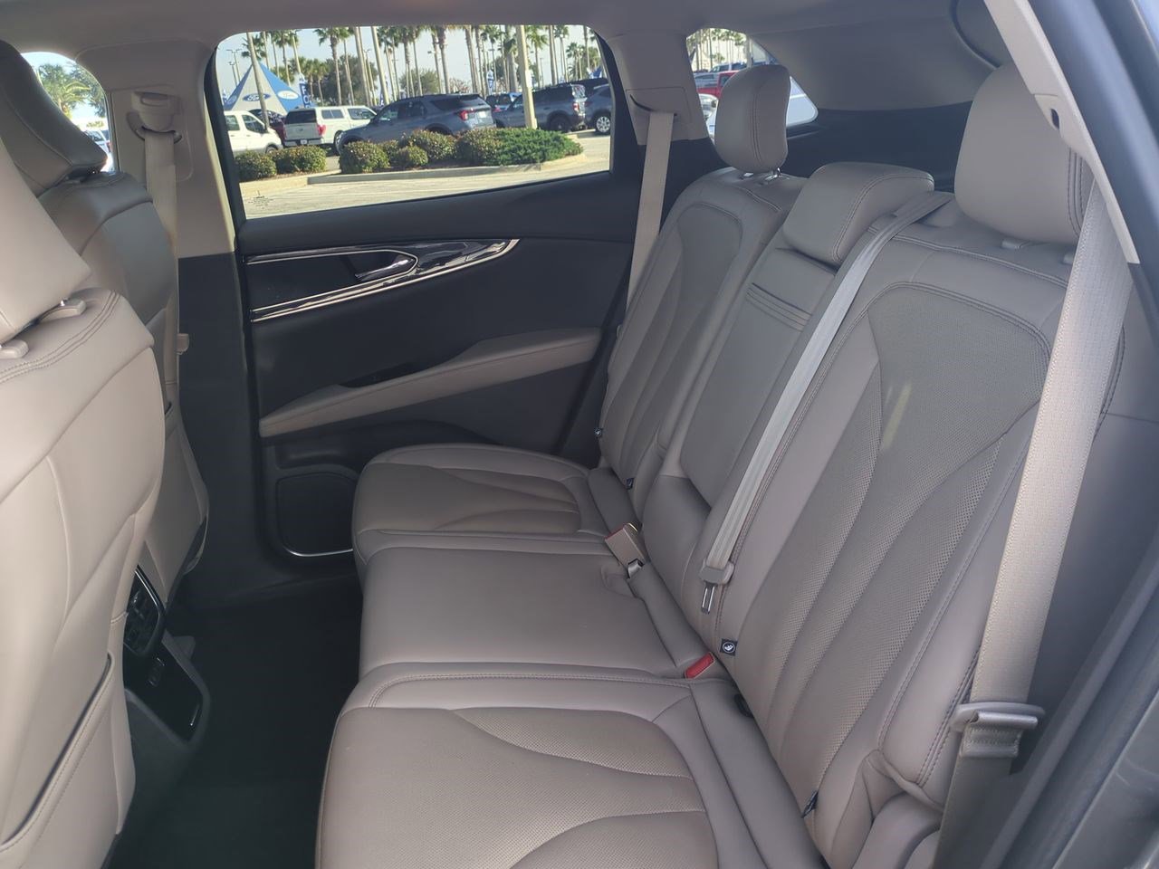 Certified 2023 Lincoln Nautilus Reserve w/ Monochromatic Package image 15