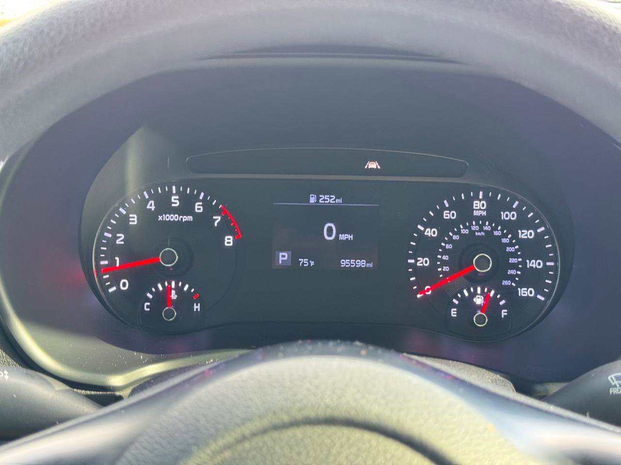 Used 2020 Kia Soul S FWD image 27