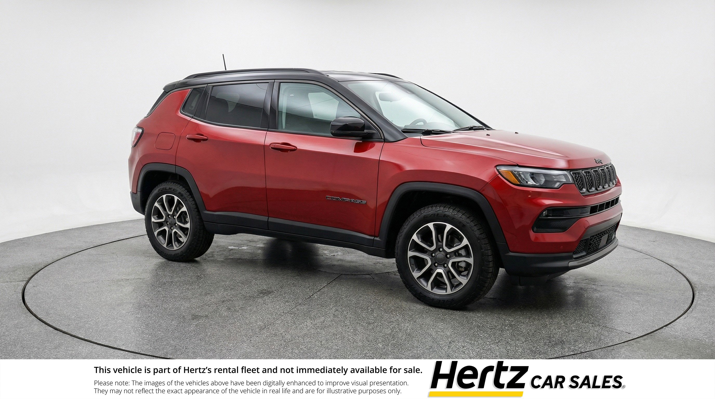 Used 2025 Jeep Compass Trailhawk image 1