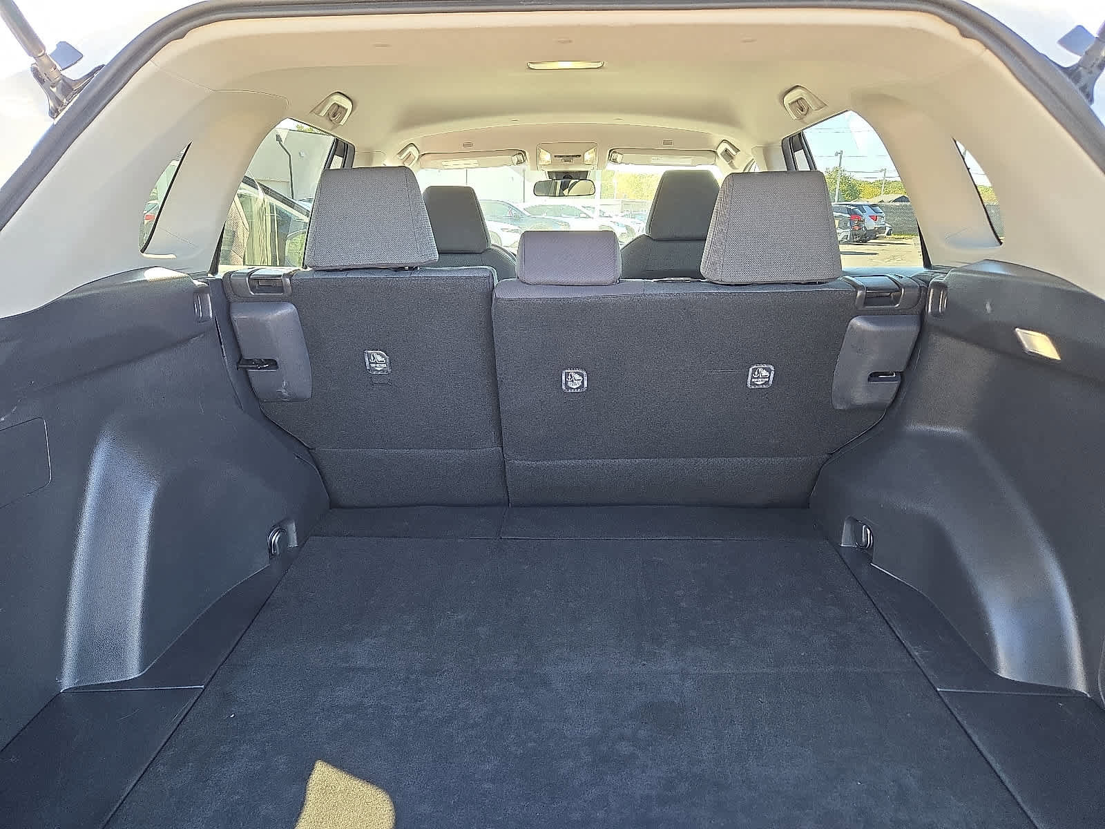 Used 2024 Toyota RAV4 XLE image 28