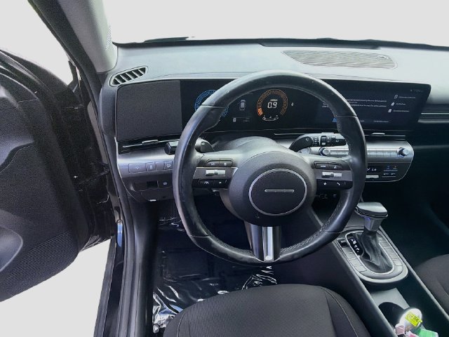 Certified 2024 Hyundai Kona SEL FWD image 12