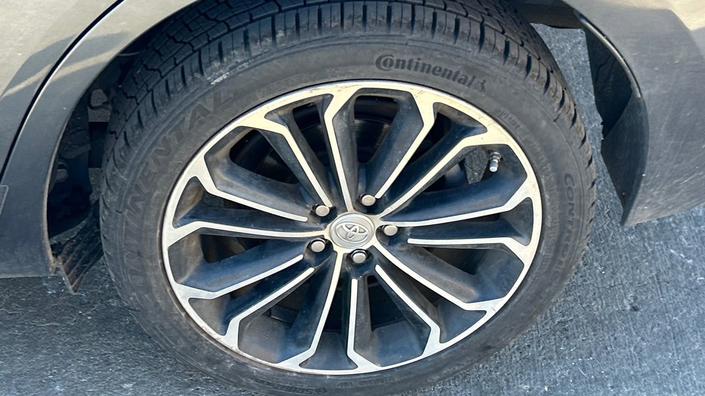 Used 2015 Toyota Corolla S image 14