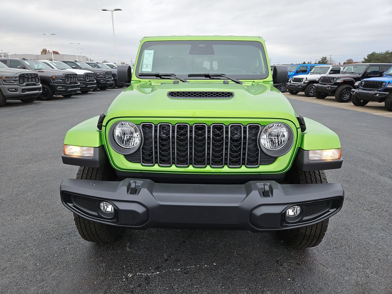 New 2026 Jeep Gladiator Sport AWD/4WD image 2