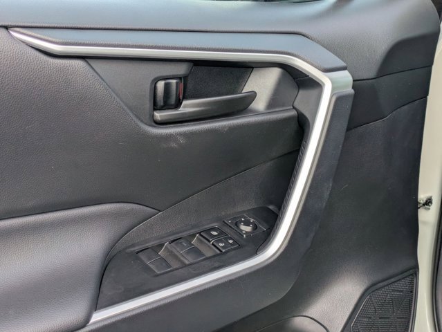 Used 2025 Toyota RAV4 LE image 3