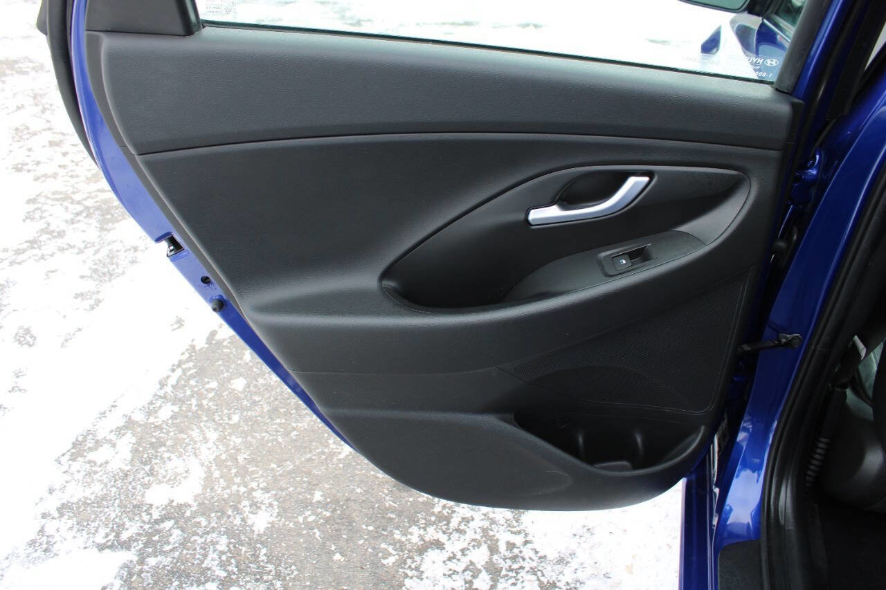 Used 2020 Hyundai Elantra GT w/ Style Package 02 image 34