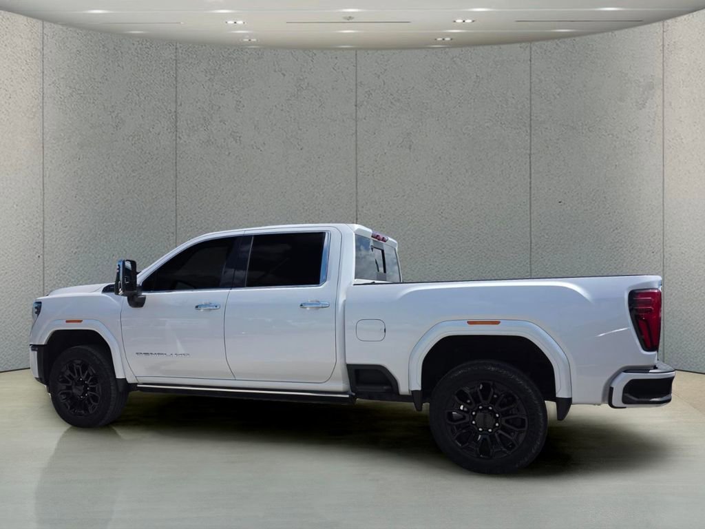 Used 2024 GMC Sierra 2500 Denali Ultimate AWD/4WD image 5