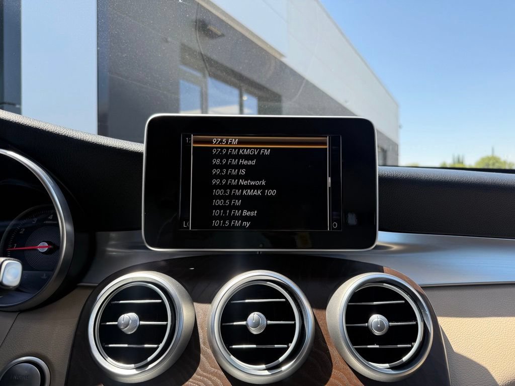 Used 2018 Mercedes-Benz GLC 300 4MATIC image 26