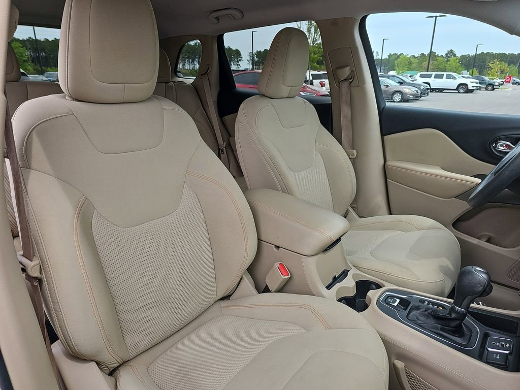 Used 2020 Jeep Cherokee Latitude image 13