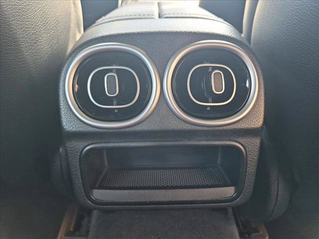 Used 2023 Mercedes-Benz C 300 Sedan image 16