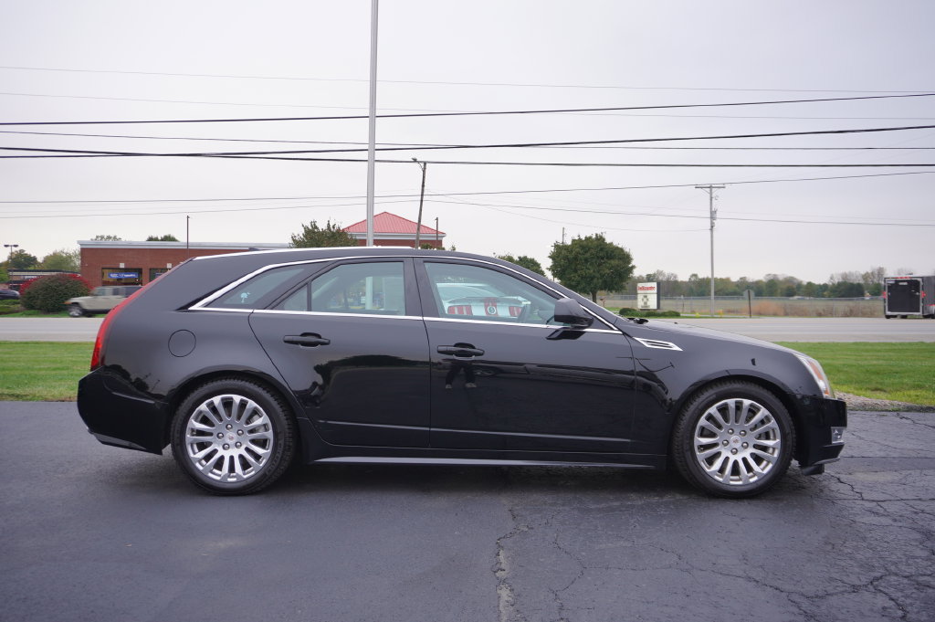 Used 2010 Cadillac CTS Premium AWD/4WD image 8