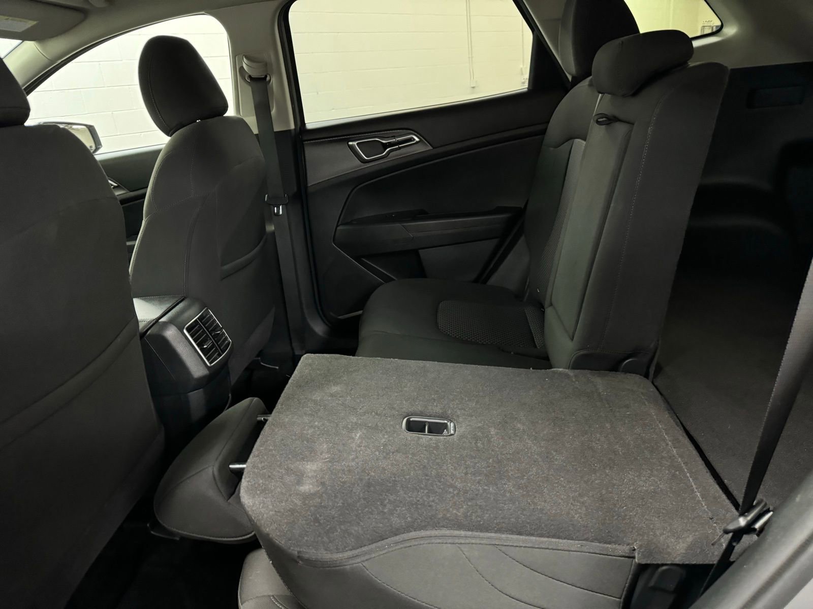 Used 2024 Kia Sportage LX image 24