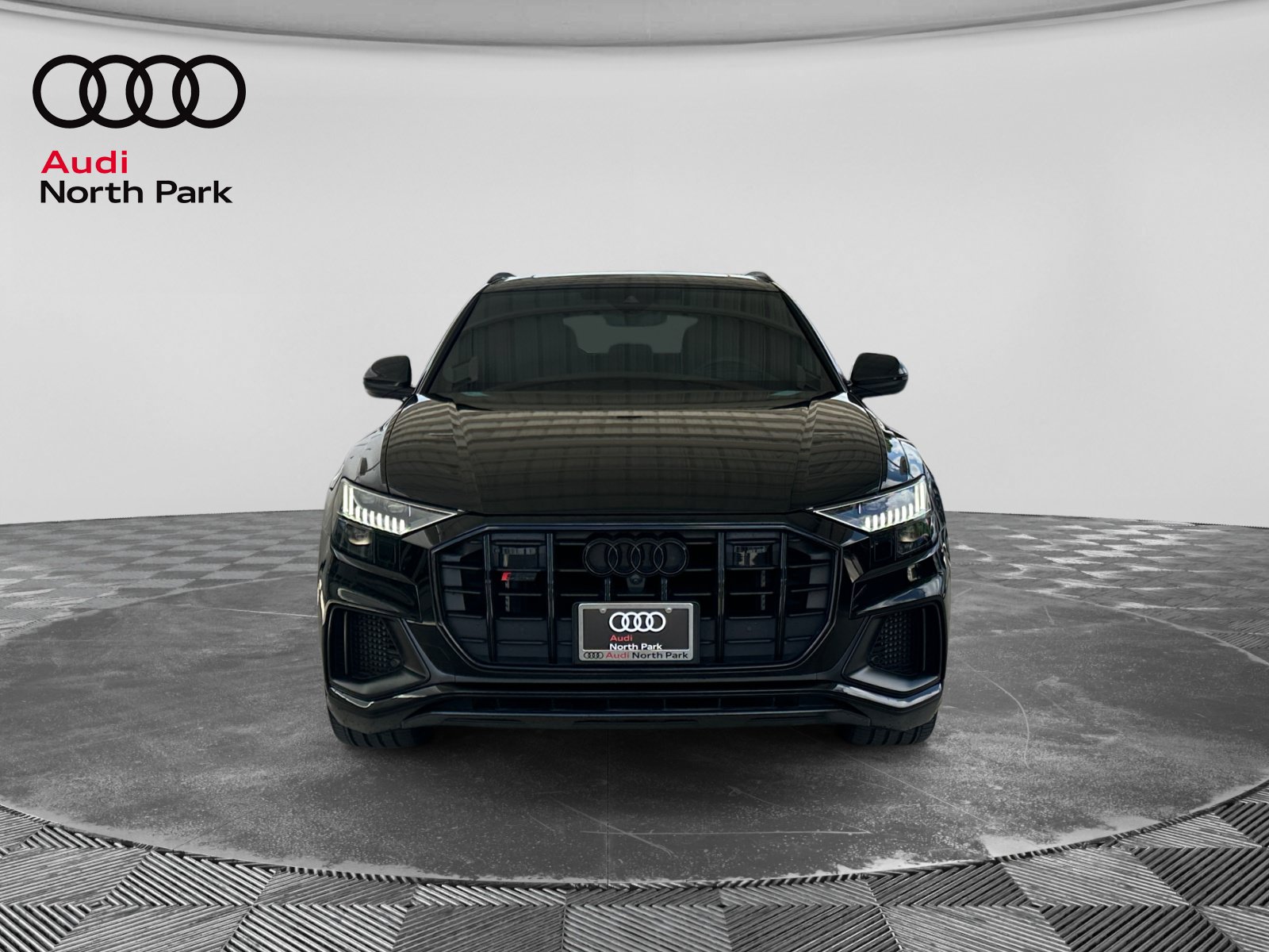 Used 2023 Audi SQ8 Prestige AWD/4WD image 8