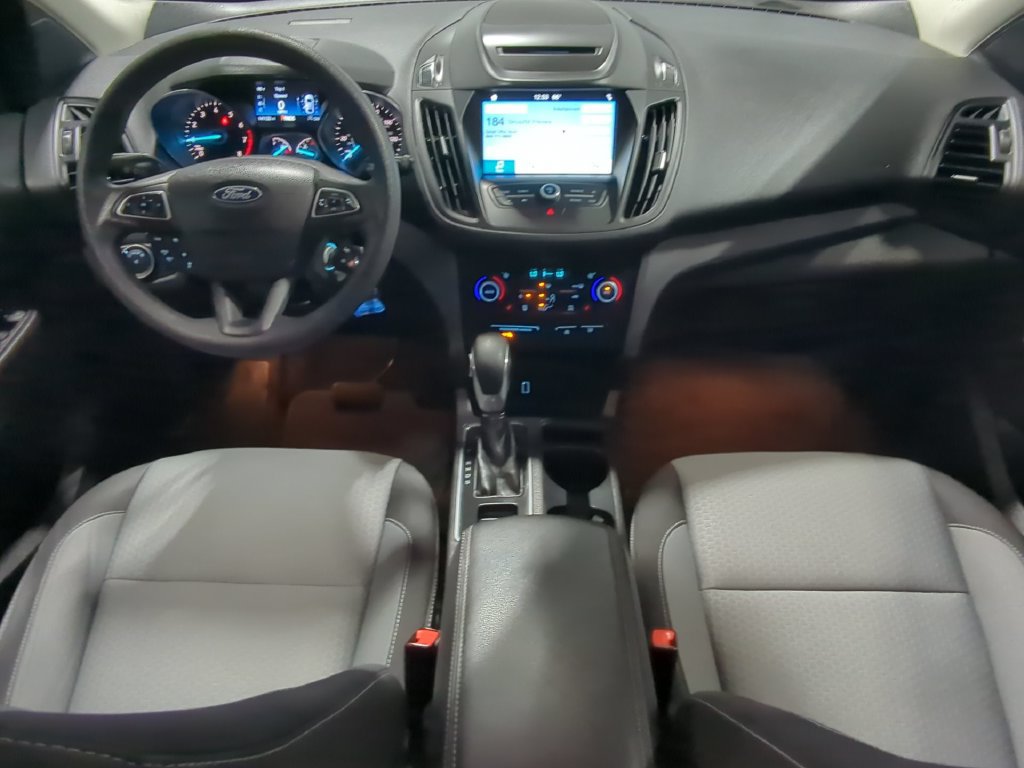 Used 2018 Ford Escape SE w/ Ford Safe & Smart Package FWD image 18