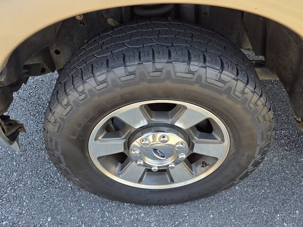 Used 2011 Ford F250 Lariat w/ Lariat Interior Pkg RWD image 17