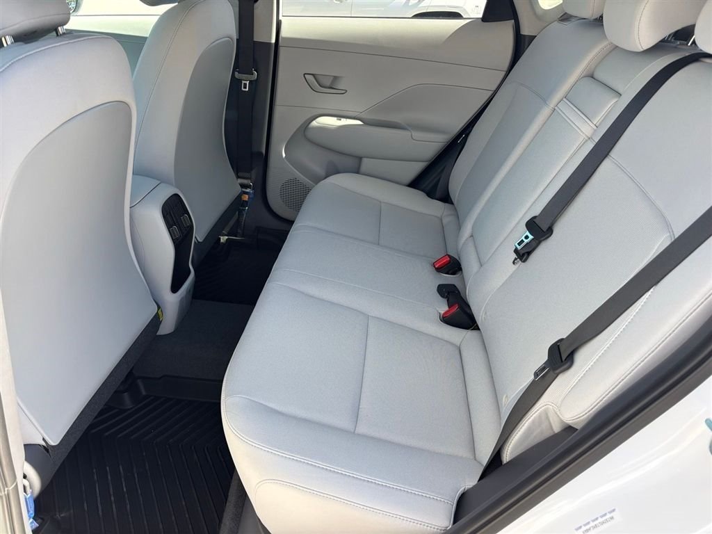 Used 2026 Hyundai Kona SEL Sport FWD image 12