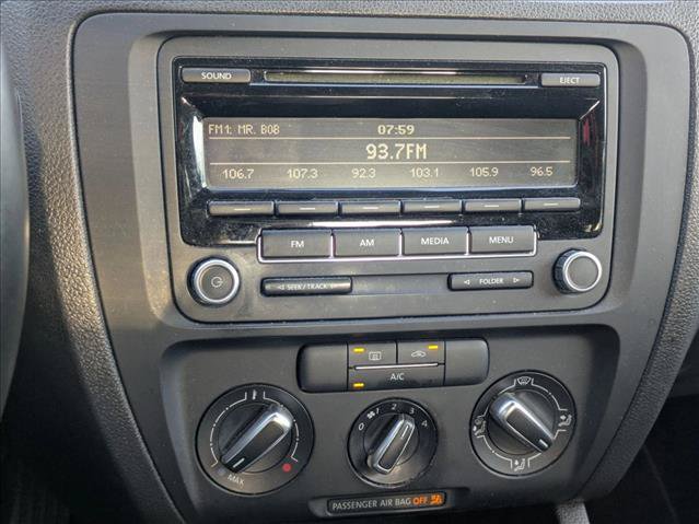 Used 2013 Volkswagen Jetta SE FWD image 11