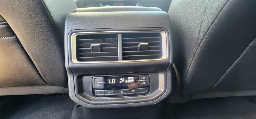Used 2025 Volkswagen Atlas SE AWD/4WD image 20