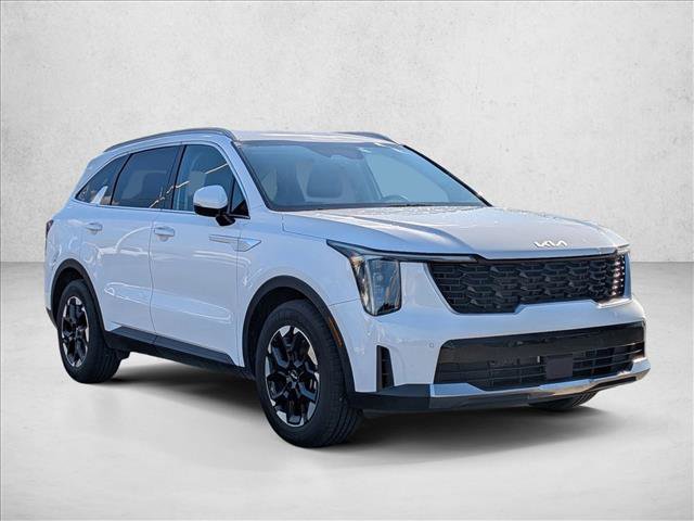 Used 2024 Kia Sorento S image 3