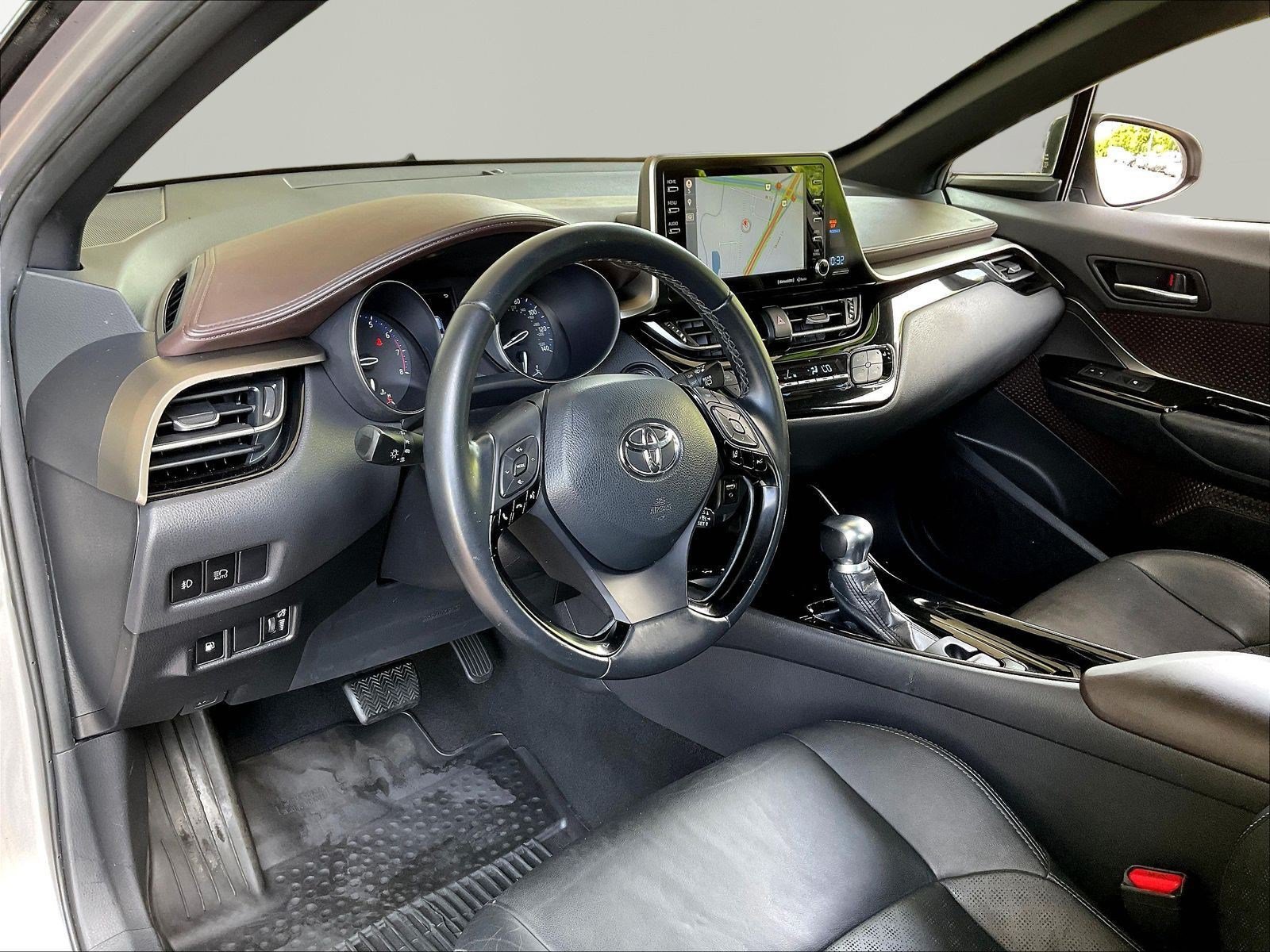 Used 2019 Toyota C-HR Limited FWD image 16
