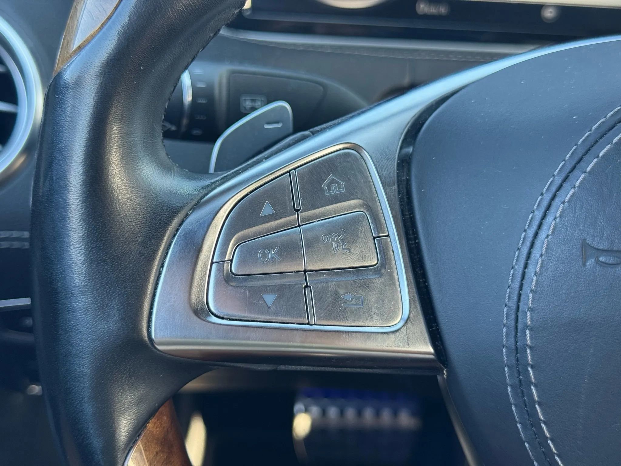 Used 2015 Mercedes-Benz S 550 4MATIC Coupe image 34