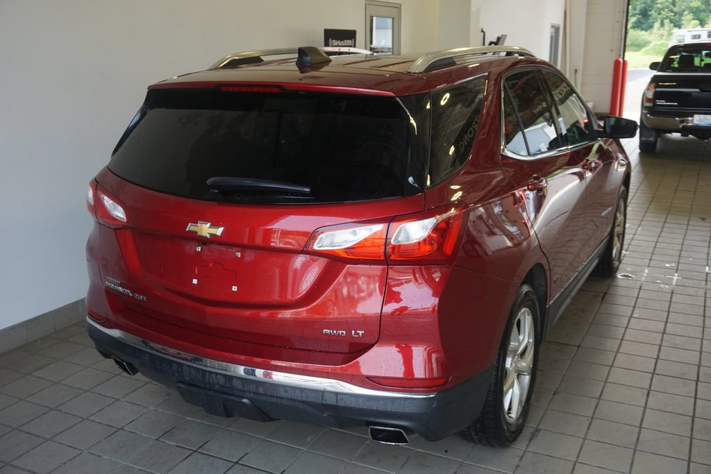Used 2018 Chevrolet Equinox LT w/ Sun & Infotainment Package AWD/4WD image 9