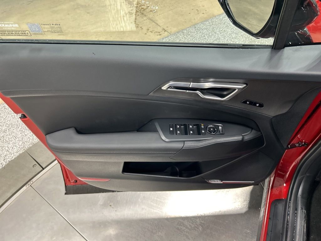 New 2026 Kia Sportage X-Line w/ X-Line Technology Package image 14