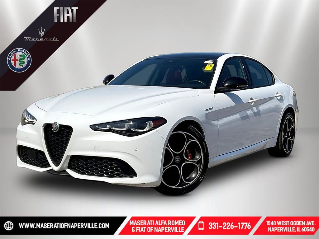 Used 2024 Alfa Romeo Giulia Veloce AWD/4WD image 1