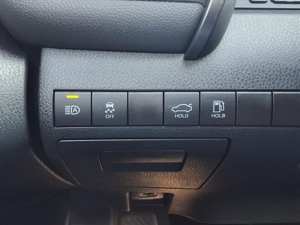 Used 2021 Toyota Camry SE image 21