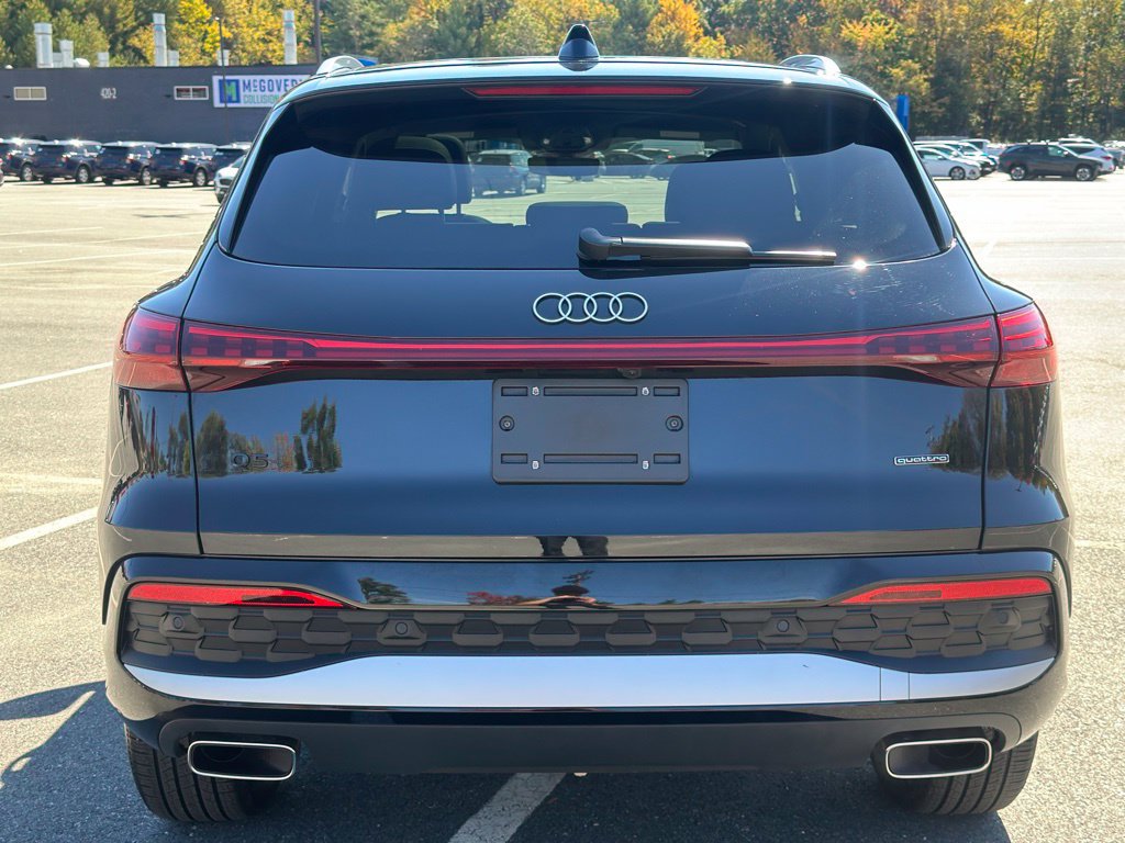 Certified 2025 Audi Q5 Premium w/ Convenience Package AWD/4WD image 5