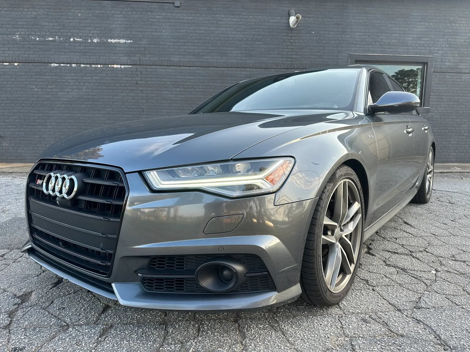 Used 2016 Audi S6 Prestige w/ Prestige Package AWD/4WD image 2