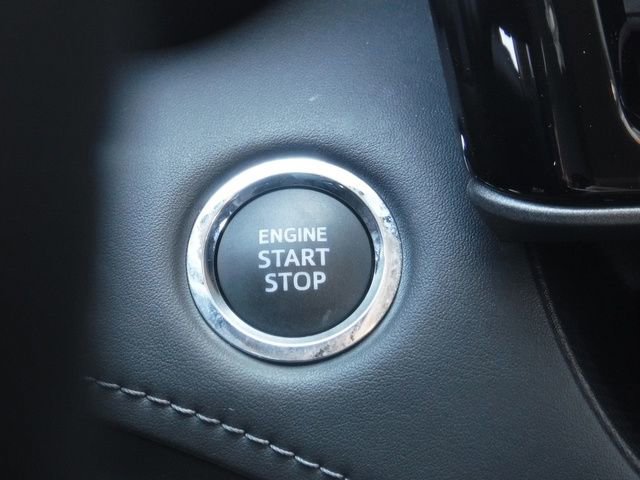 Used 2023 Toyota Highlander XLE image 23