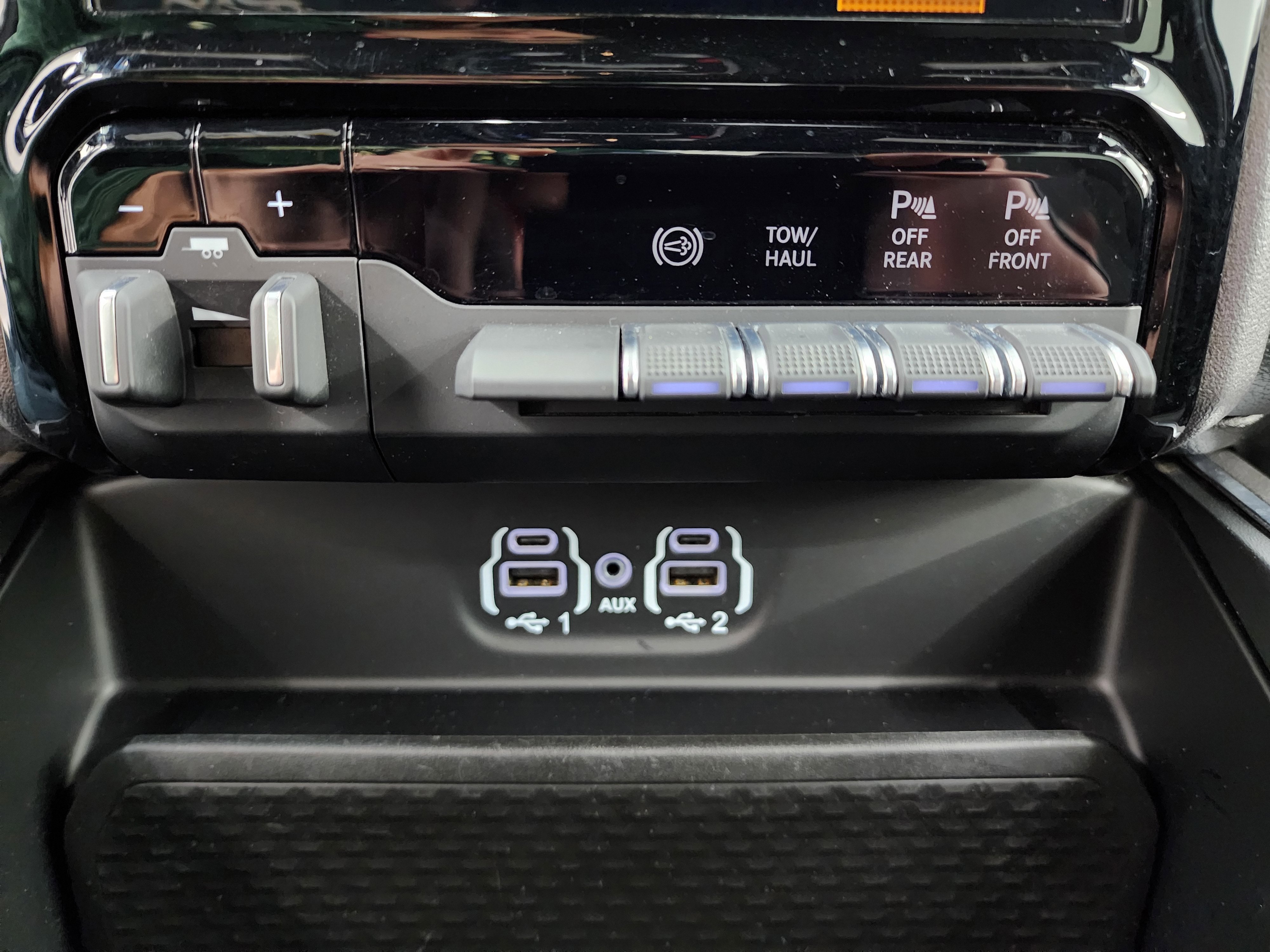 Used 2024 RAM 3500 Big Horn w/ Night Edition image 69