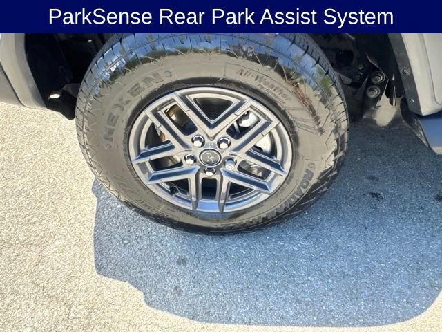 Used 2026 Jeep Wrangler Sport AWD/4WD image 15